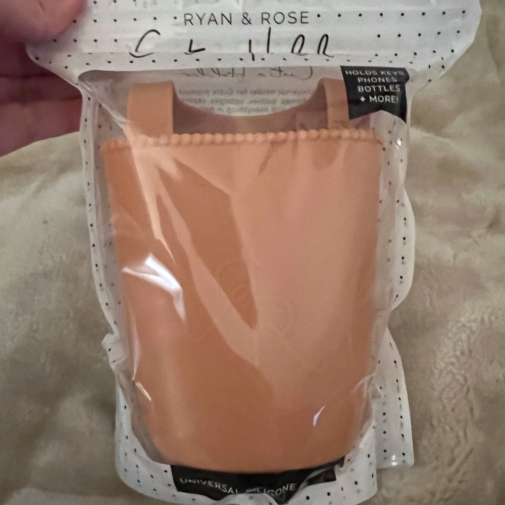 Ryan & Rose retired color “Terra Cotta” Cutie Holder BOGG New in package